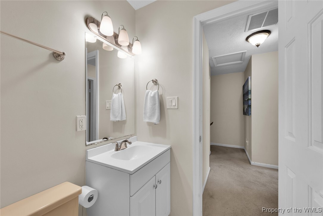 Williamsburg, Virginia 23185, United States, 3 Bedrooms Bedrooms, ,2 BathroomsBathrooms,Residential,Pending,25868