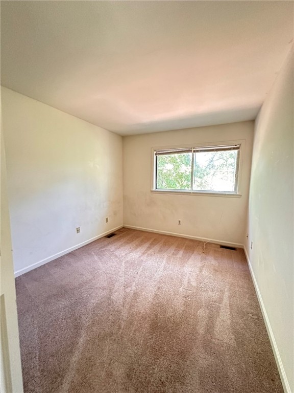 Williamsburg, Virginia 23185, United States, 3 Bedrooms Bedrooms, ,3 BathroomsBathrooms,Residential,Active,111180