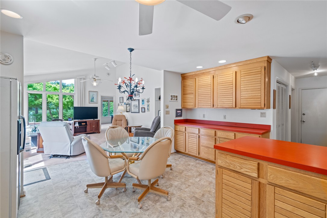 Hampton, Virginia 23669, United States, 4 Bedrooms Bedrooms, ,3 BathroomsBathrooms,Residential,Pending,180948