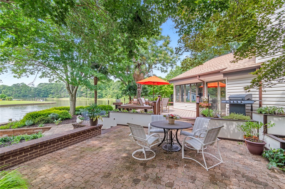 Hampton, Virginia 23669, United States, 4 Bedrooms Bedrooms, ,3 BathroomsBathrooms,Residential,Pending,180948