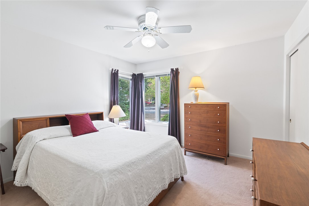 Hampton, Virginia 23669, United States, 4 Bedrooms Bedrooms, ,3 BathroomsBathrooms,Residential,Pending,180948