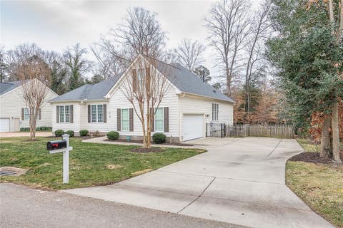 Photo for 518 Mill Neck Road