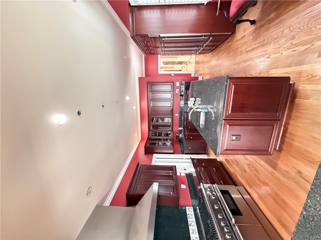 Williamsburg, Virginia 23185, United States, 7 Bedrooms Bedrooms, ,6 BathroomsBathrooms,Residential,Active,179144