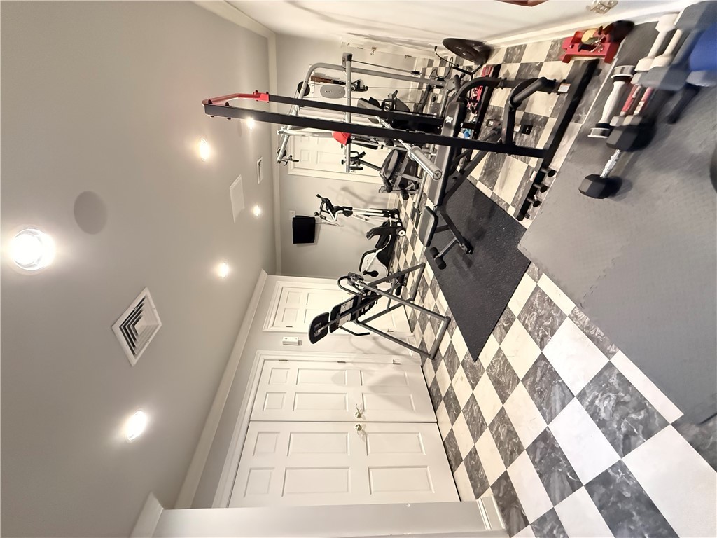 Williamsburg, Virginia 23185, United States, 7 Bedrooms Bedrooms, ,6 BathroomsBathrooms,Residential,Active,179144