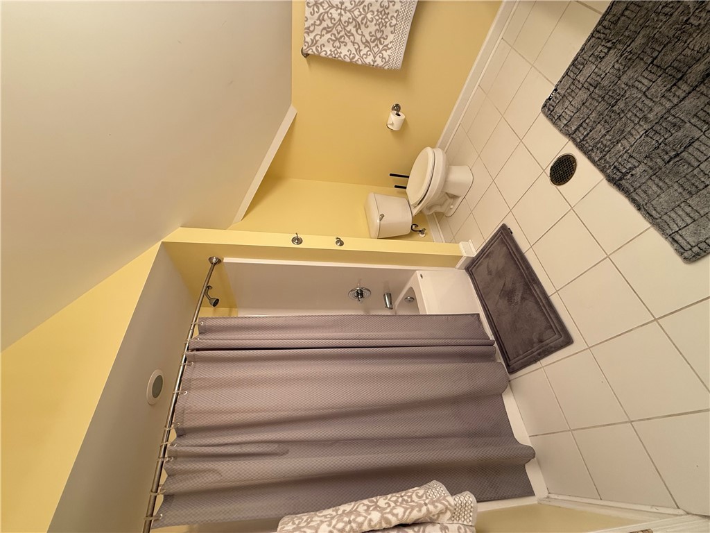 Williamsburg, Virginia 23185, United States, 7 Bedrooms Bedrooms, ,6 BathroomsBathrooms,Residential,Active,179144