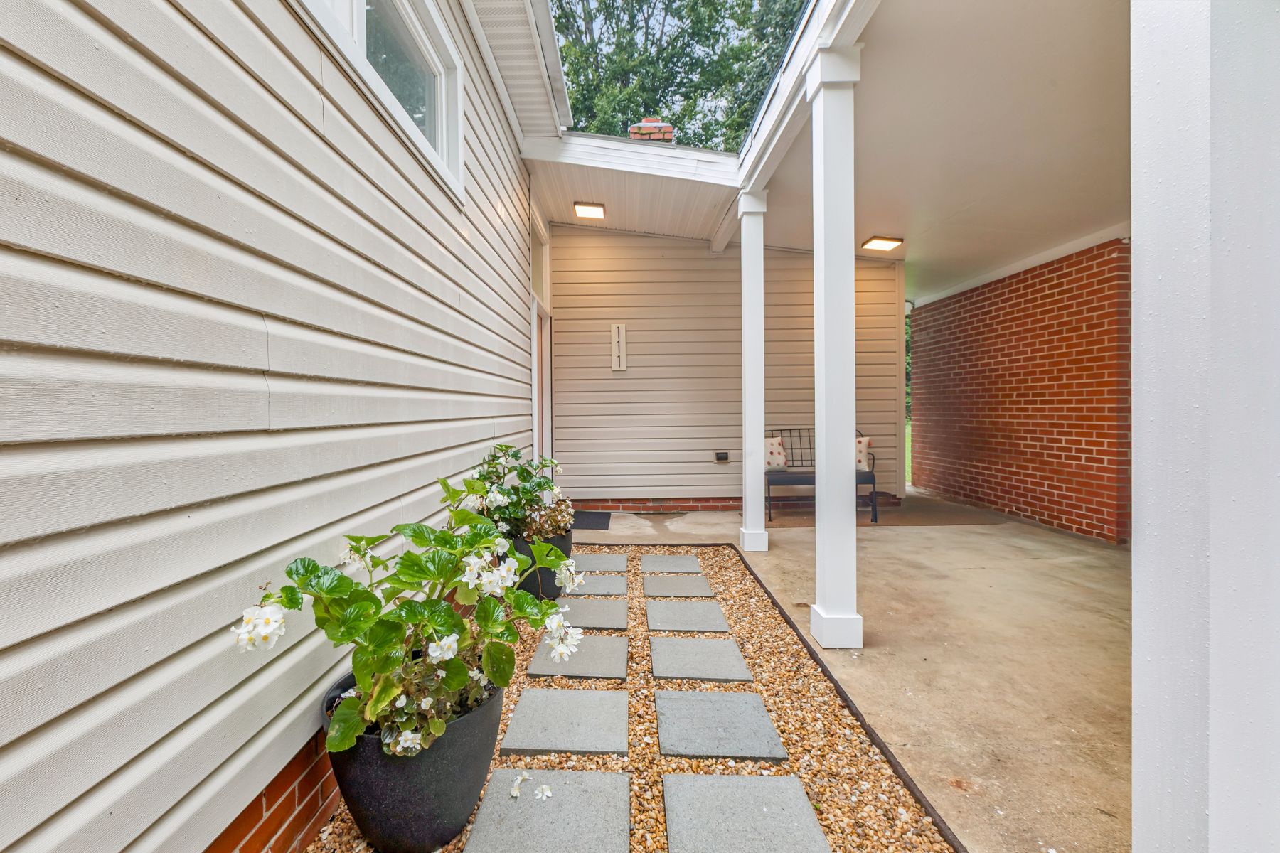 111 National Lane