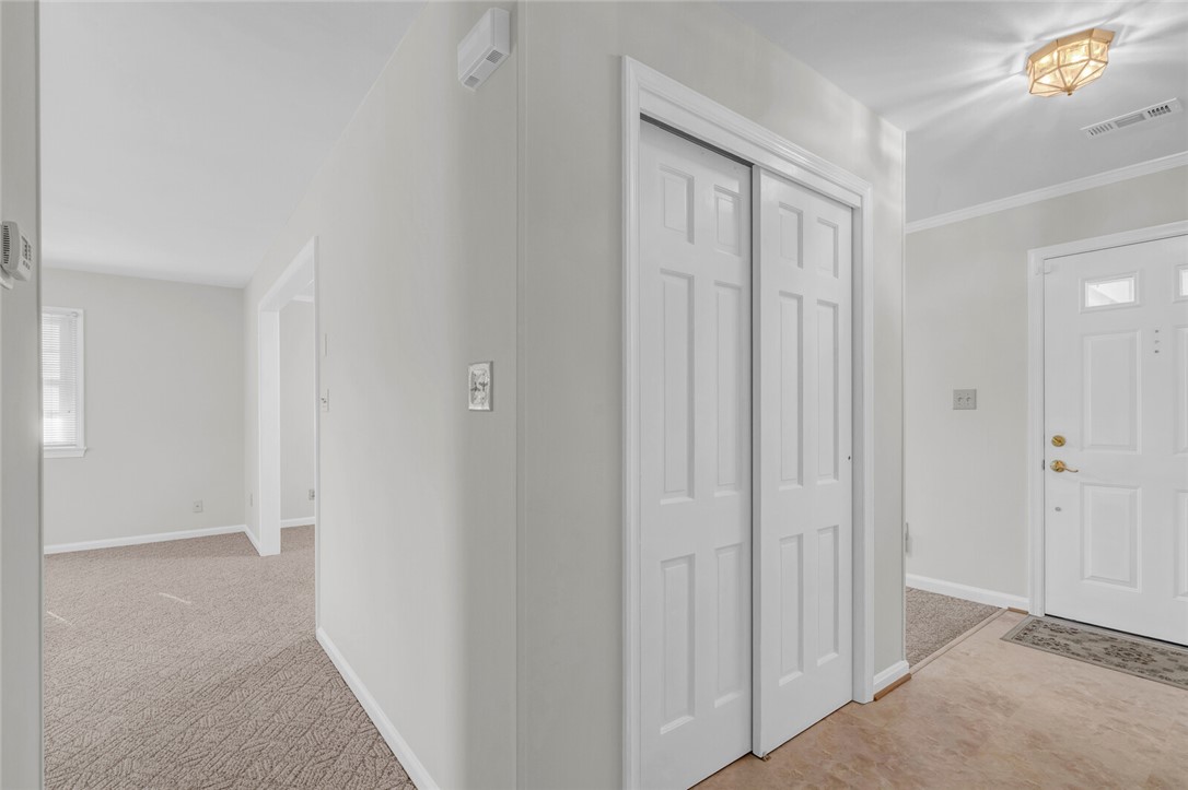 Hampton, Virginia 23664, United States, 3 Bedrooms Bedrooms, ,2 BathroomsBathrooms,Residential,Active,252776