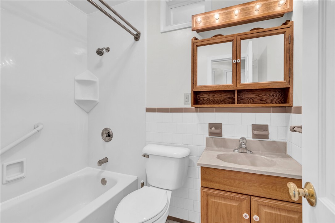 Hampton, Virginia 23664, United States, 3 Bedrooms Bedrooms, ,2 BathroomsBathrooms,Residential,Active,252776