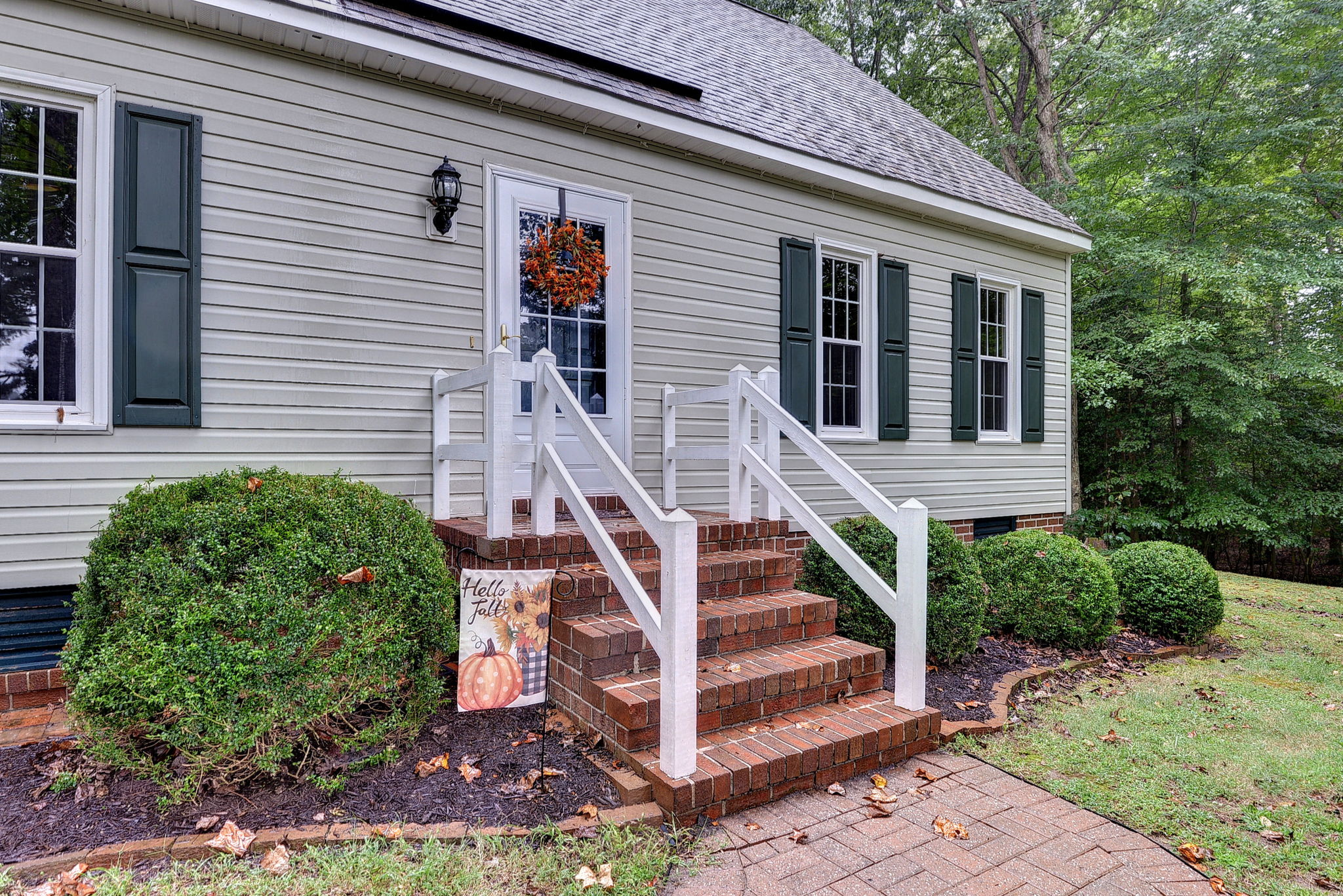109 Forest Lane