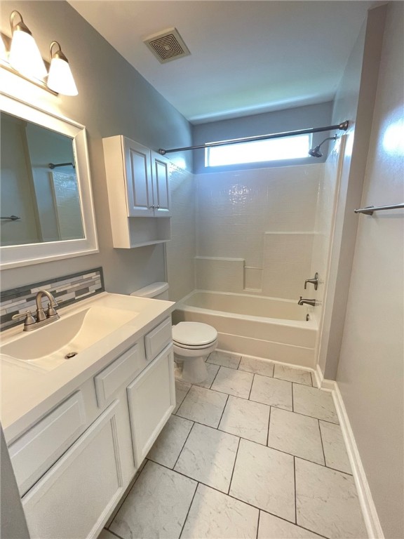 Williamsburg, Virginia 23188, United States, 4 Bedrooms Bedrooms, ,3 BathroomsBathrooms,Residential,Pending,152832