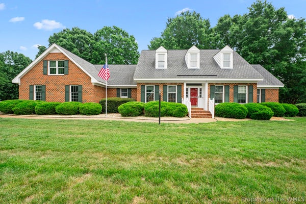 1831 SAWGRASS POINTE DR, HAYES, VA 23072 - Image fd2ffc042484a5754420d2b01d14dce2/4284177436