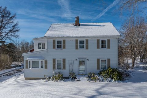 Photo of 27 Lawrence Avenue, Thomaston, ME 04861 (MLS # 1647375)