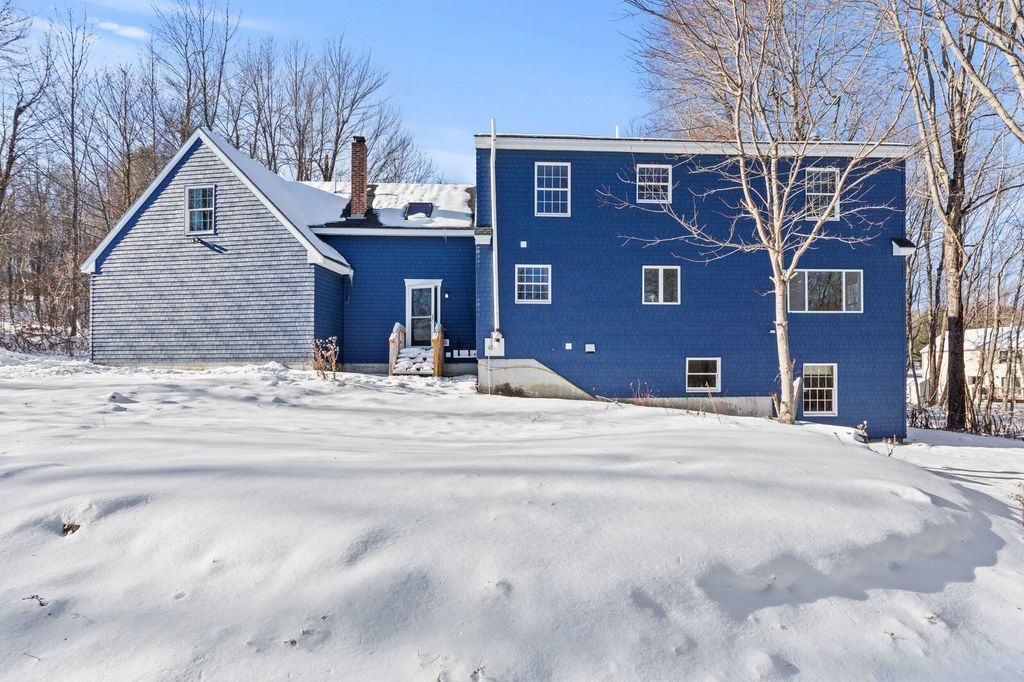 Photo of 20 Brandywine Circle, Auburn, ME 04210 (MLS # 1645822)