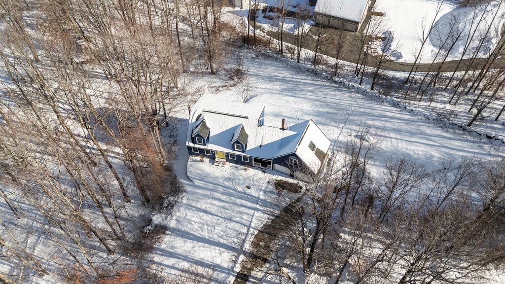 Photo of 20 Brandywine Circle, Auburn, ME 04210 (MLS # 1645822)