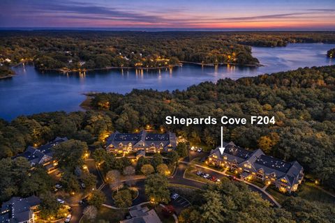 Photo of 100 Shepards Cove Road #F204, Kittery, ME 03904 (MLS # 1654843)