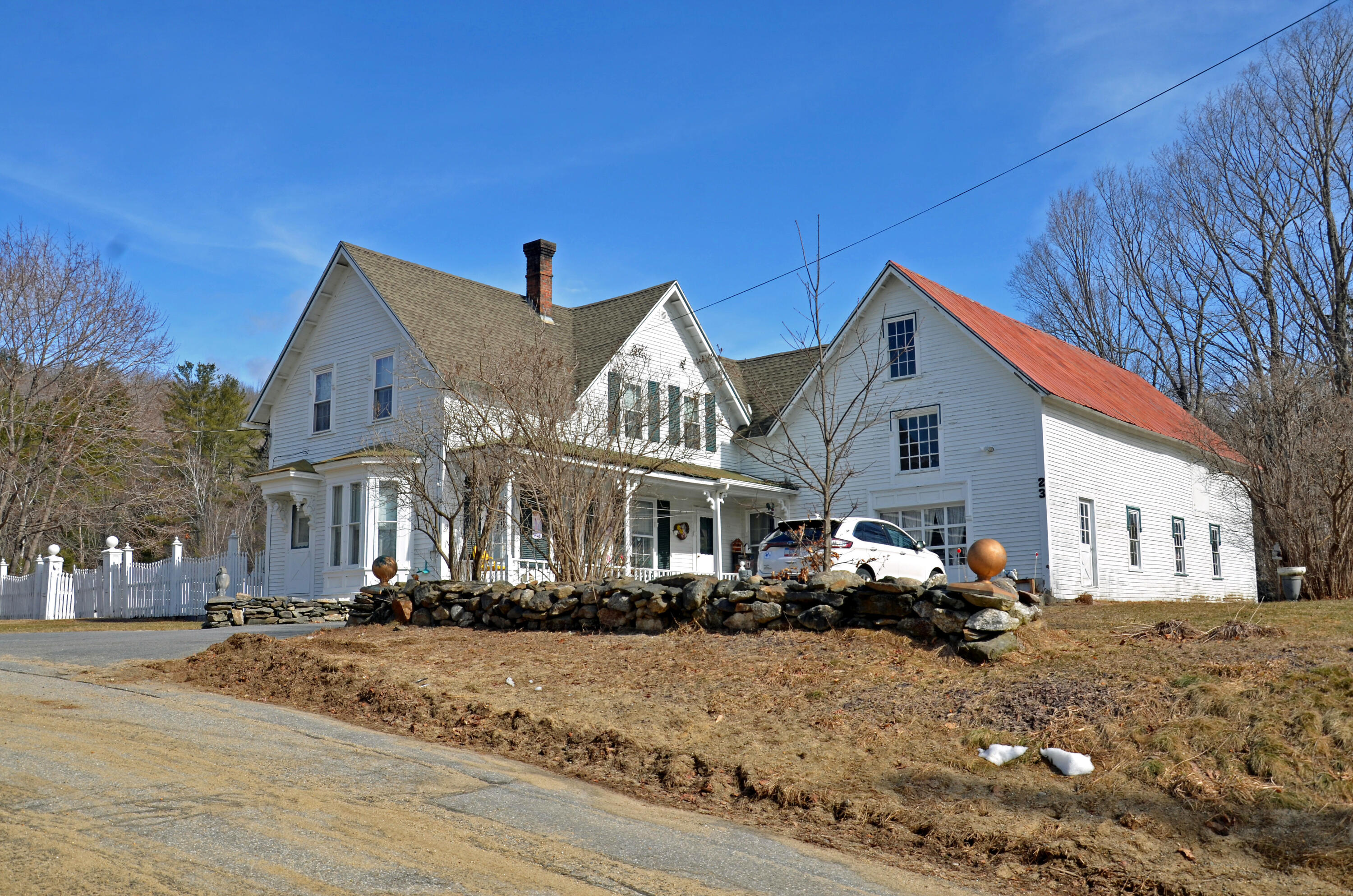 Listing image 4