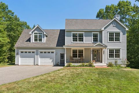 Photo of 53 Old Colony Lane, Cumberland, ME 04021 (MLS # 1637123)