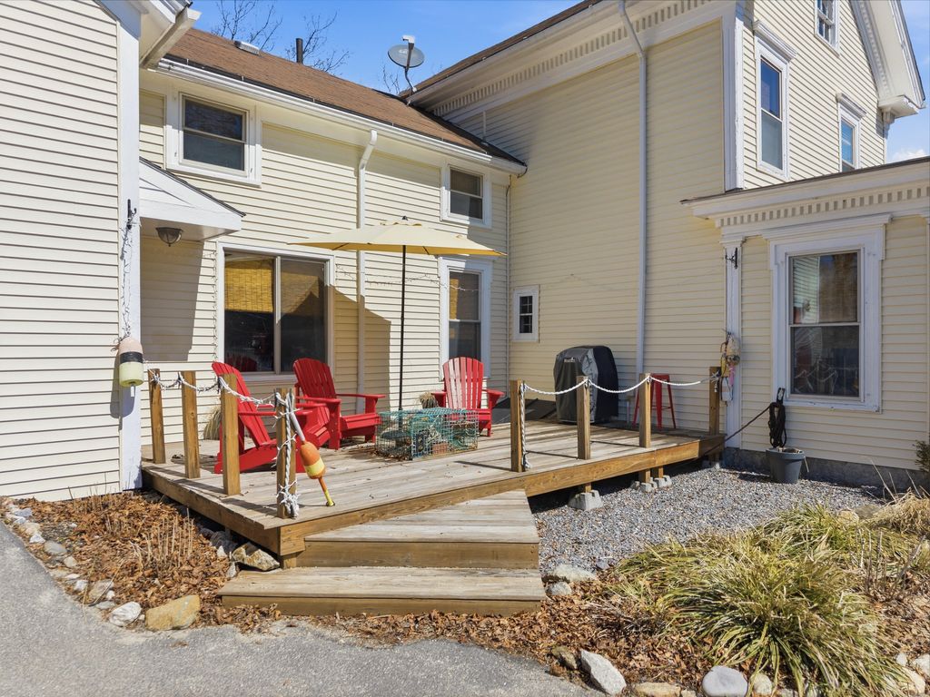 Photo of 48 Lincoln Street, Bath, ME 04530 (MLS # 1657826)