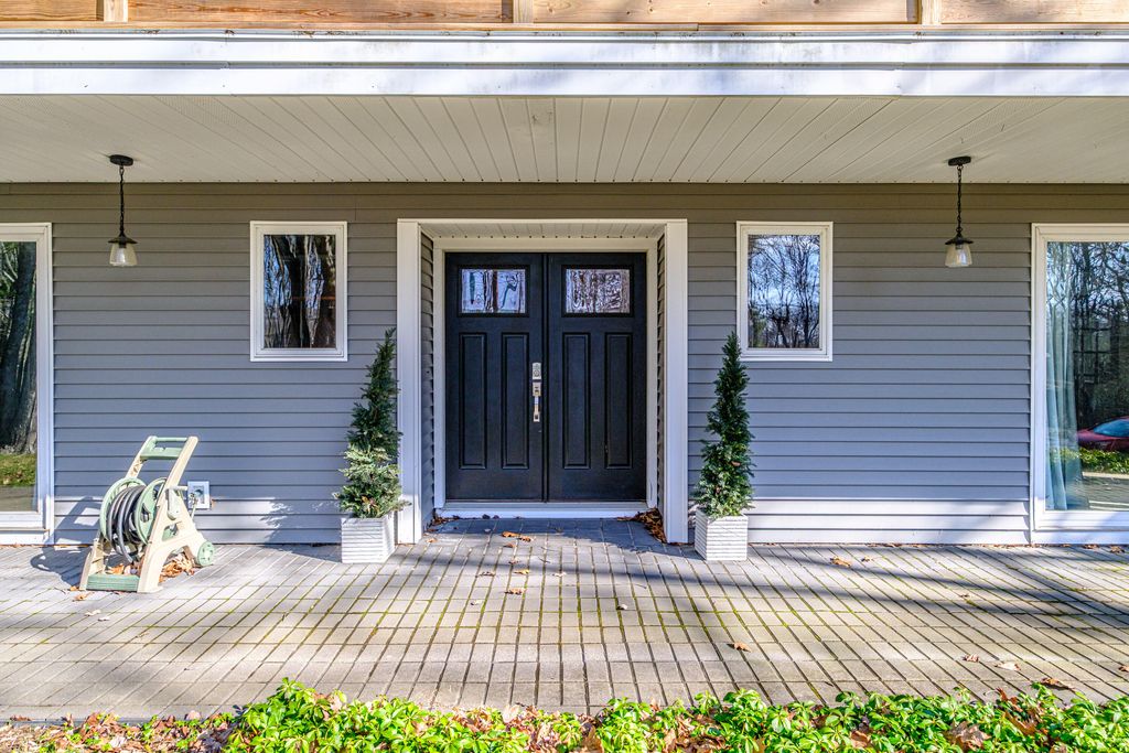 Photo of 12 Sylvan Road, Scarborough, ME 04074 (MLS # 1657322)