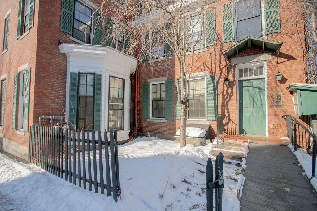 Photo of 77 Broadway, Bangor, ME 04401 (MLS # 1650311)