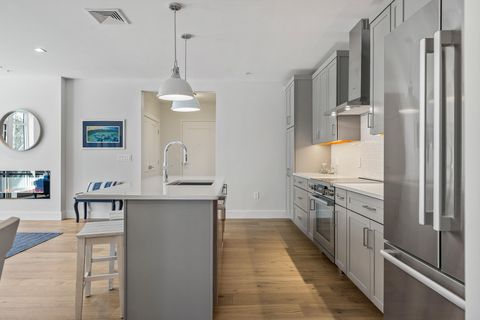 Photo of 267 US Route 1 #301, Falmouth, ME 04105 (MLS # 1653121)