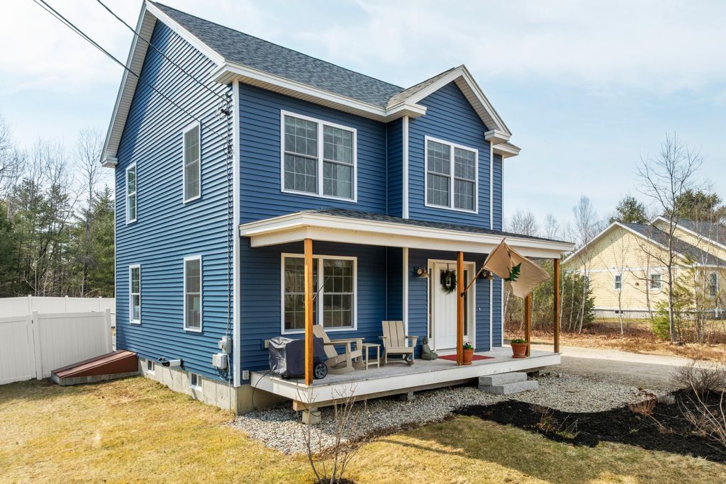 Photo of 82 Tree Farm Road, Brunswick, ME 04011 (MLS # 1657643)