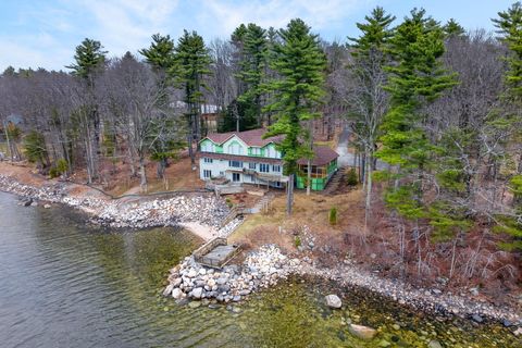 Photo of 28 Whitetail Lane, Raymond, ME 04071 (MLS # 1659531)