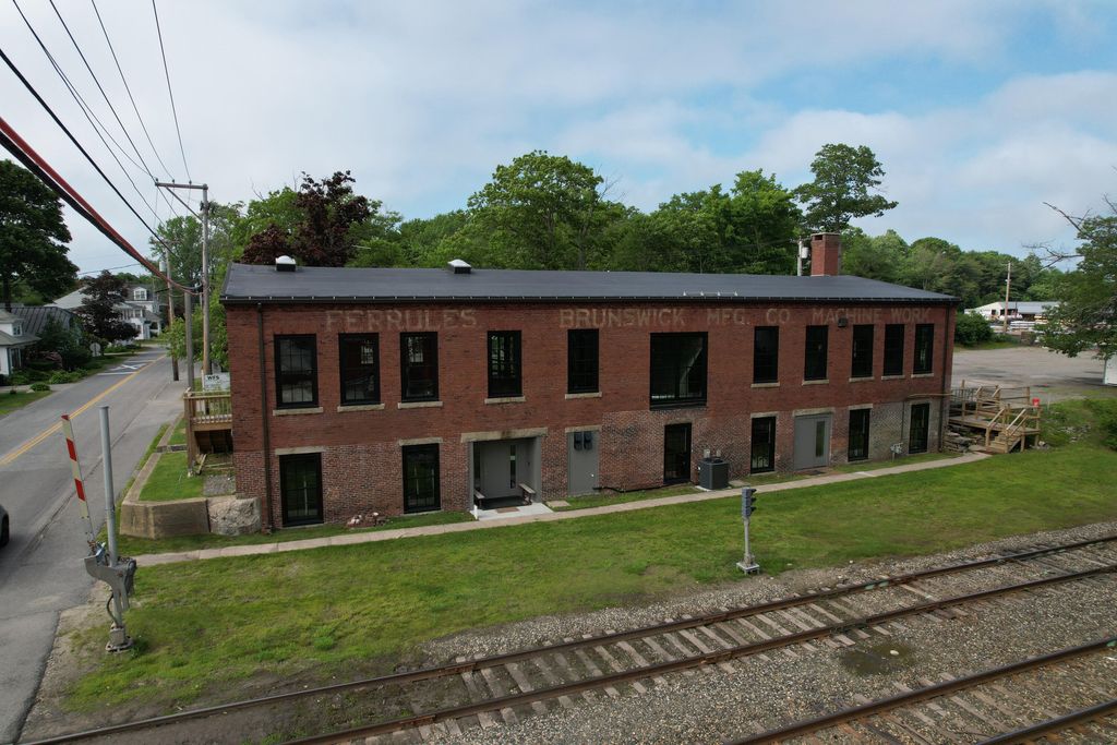 Photo of 21 Stanwood Street, Brunswick, ME 04011 (MLS # 1637414)