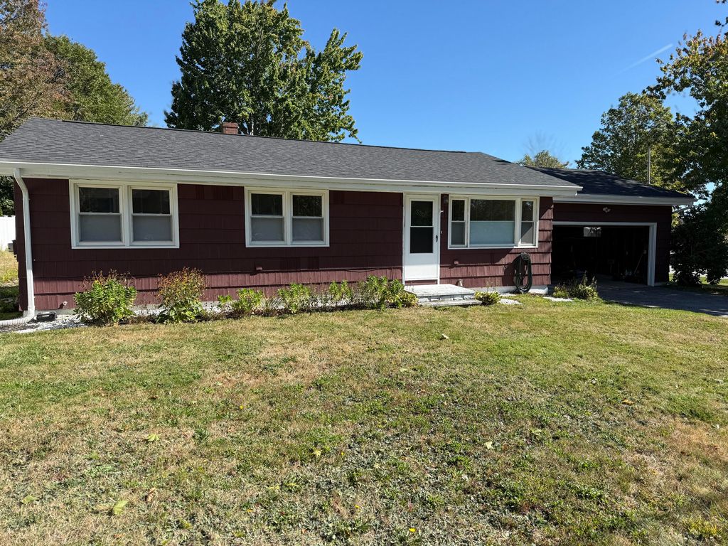 Photo of 330 Pleasant Street, Lewiston, ME 04240 (MLS # 1638657)