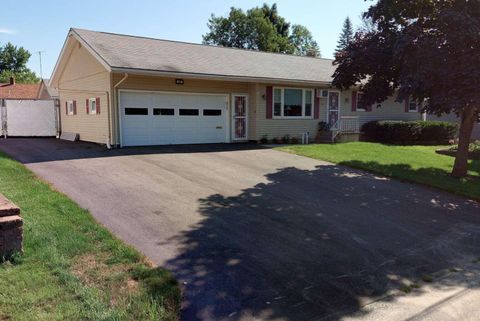 Photo of 12 Fortin Way, Lewiston, ME 04240 (MLS # 1657840)