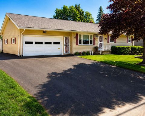 Photo of 12 Fortin Way, Lewiston, ME 04240 (MLS # 1657840)