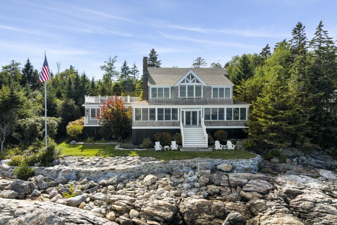 7 Bayberry Lane