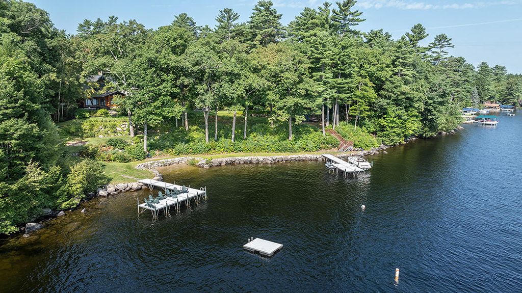 Photo of 58 BEAUMONT Drive, Naples, ME 04055 (MLS # 1656285)