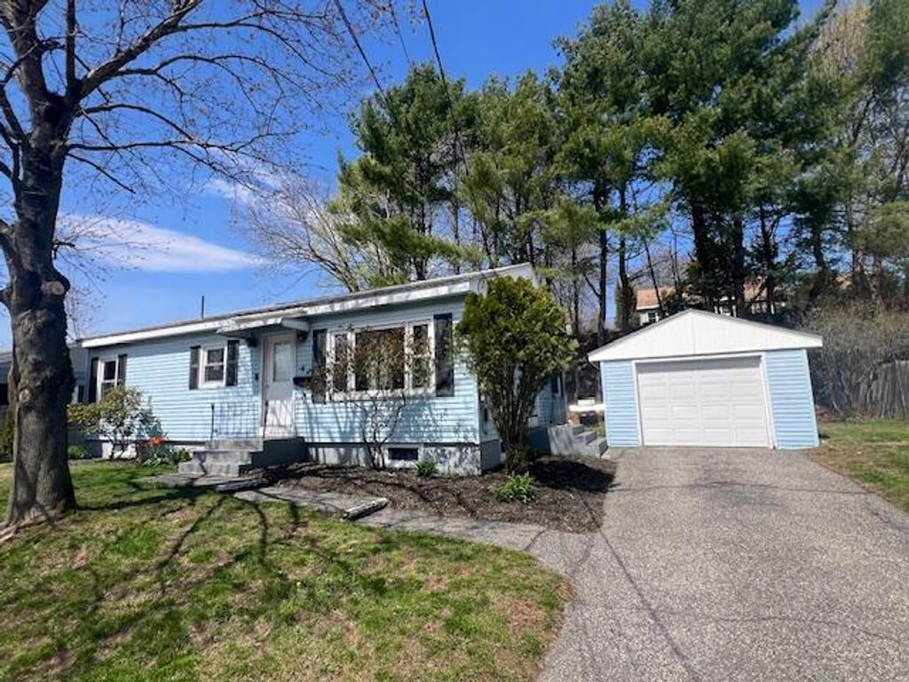 Photo of 48 Dumont Avenue, Lewiston, ME 04240 (MLS # 1660910)