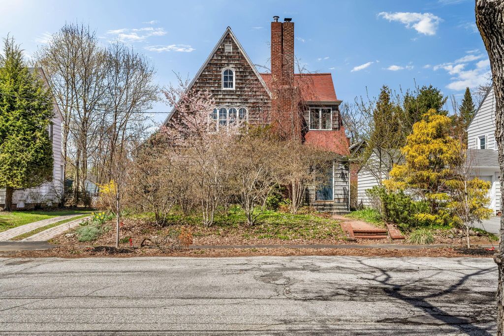 Photo of 78 Franklin Street, Lewiston, ME 04240 (MLS # 1660972)