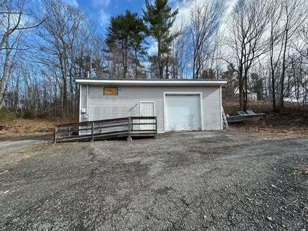 Photo of 1118 Sabattus Street, Lewiston, ME 04240 (MLS # 1639958)