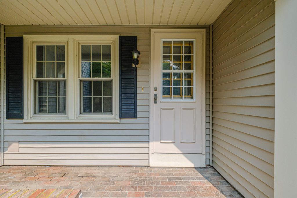 Photo of 4 Wanda Lane, Gray, ME 04039 (MLS # 1634151)