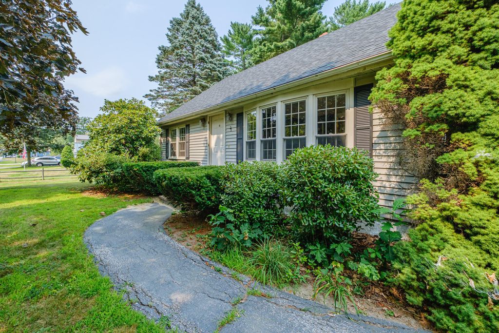 Photo of 4 Wanda Lane, Gray, ME 04039 (MLS # 1634151)