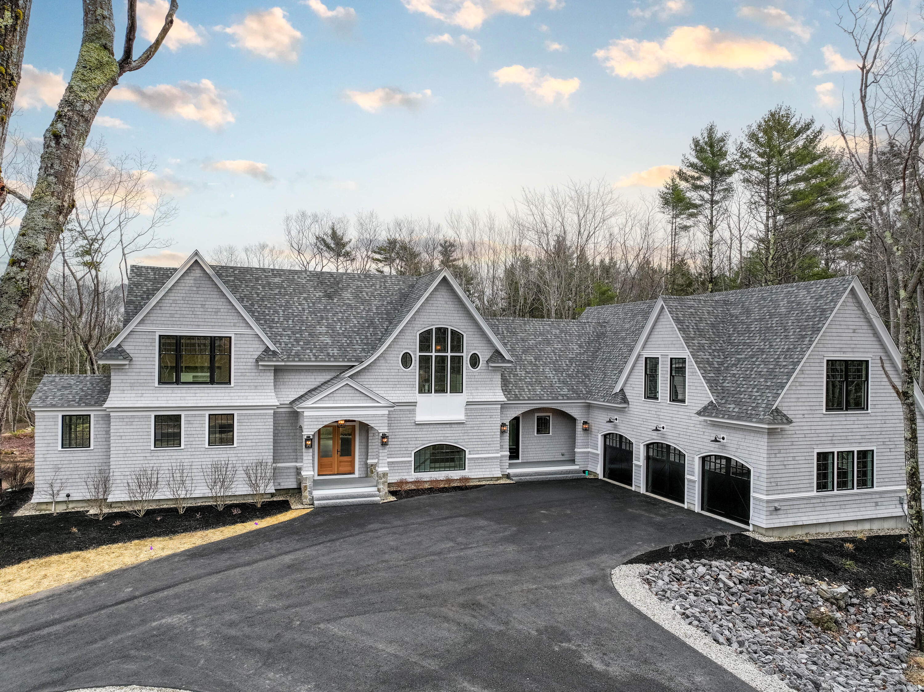 Kennebunkport, Maine, 04046, United States, 5 Bedrooms Bedrooms, ,7 BathroomsBathrooms,Residential,Active,1971002