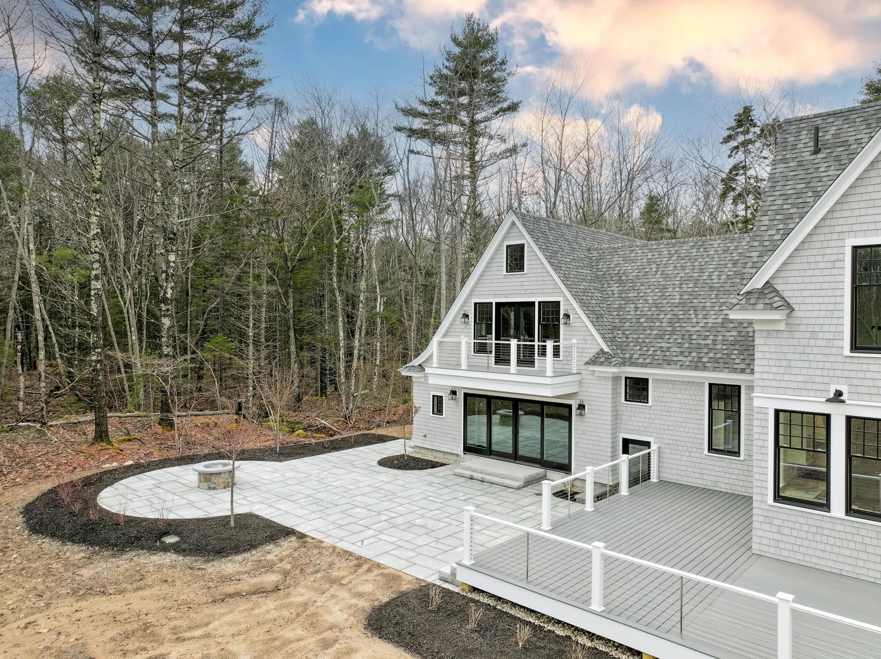 Kennebunkport, Maine, 04046, United States, 5 Bedrooms Bedrooms, ,7 BathroomsBathrooms,Residential,Active,1971002