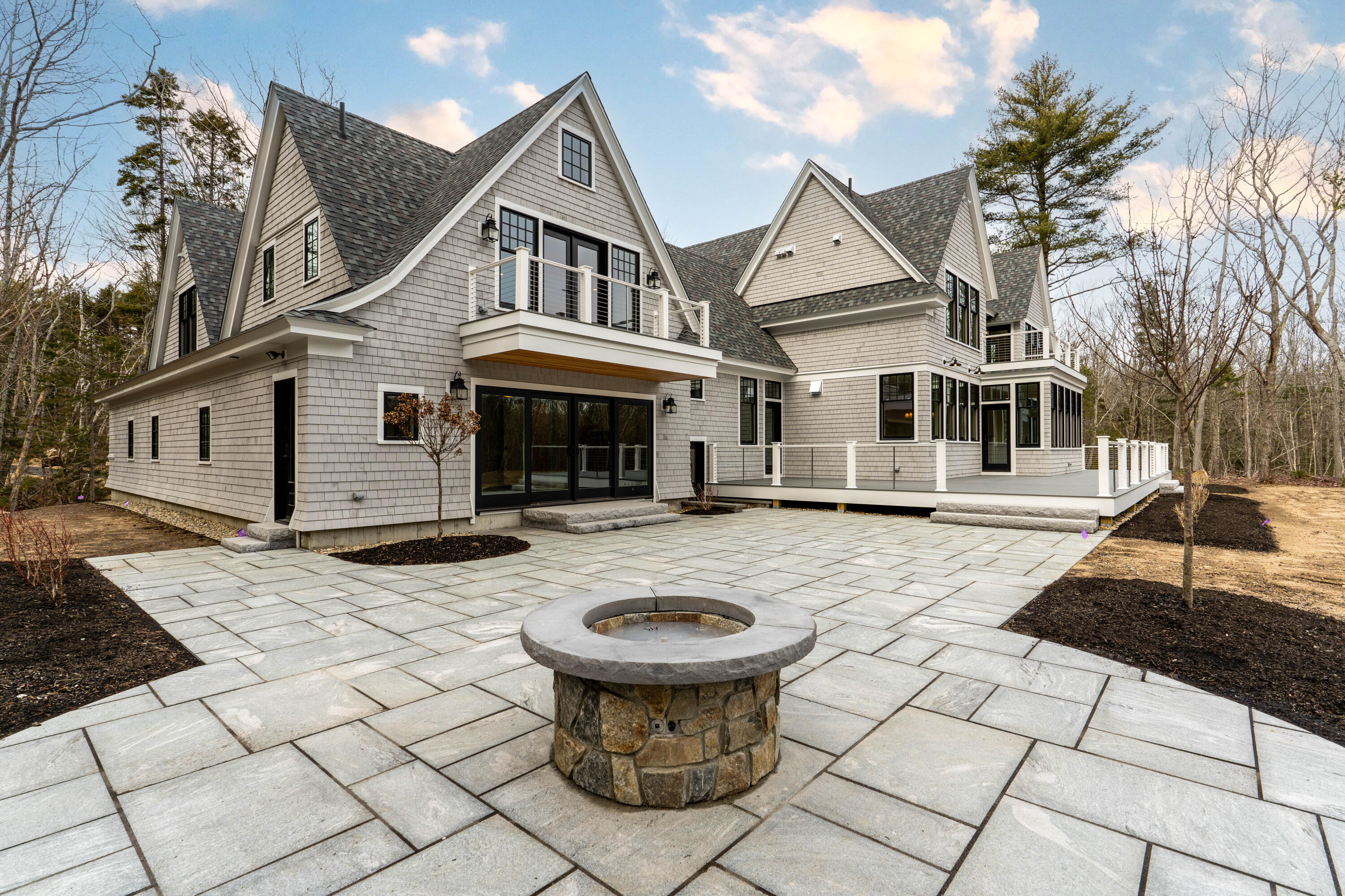 Kennebunkport, Maine, 04046, United States, 5 Bedrooms Bedrooms, ,7 BathroomsBathrooms,Residential,Active,1971002