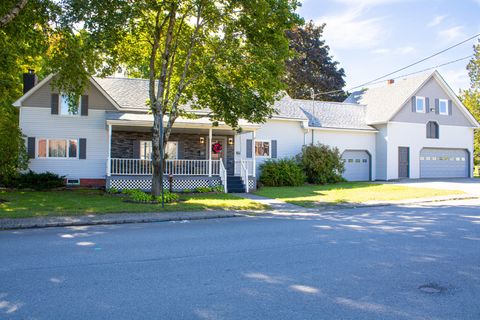 Photo of 49 North Street, Newport, ME 04953 (MLS # 1655755)