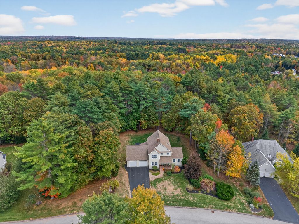 Photo of 5 Hidden Valley Drive, Lewiston, ME 04240 (MLS # 1641547)
