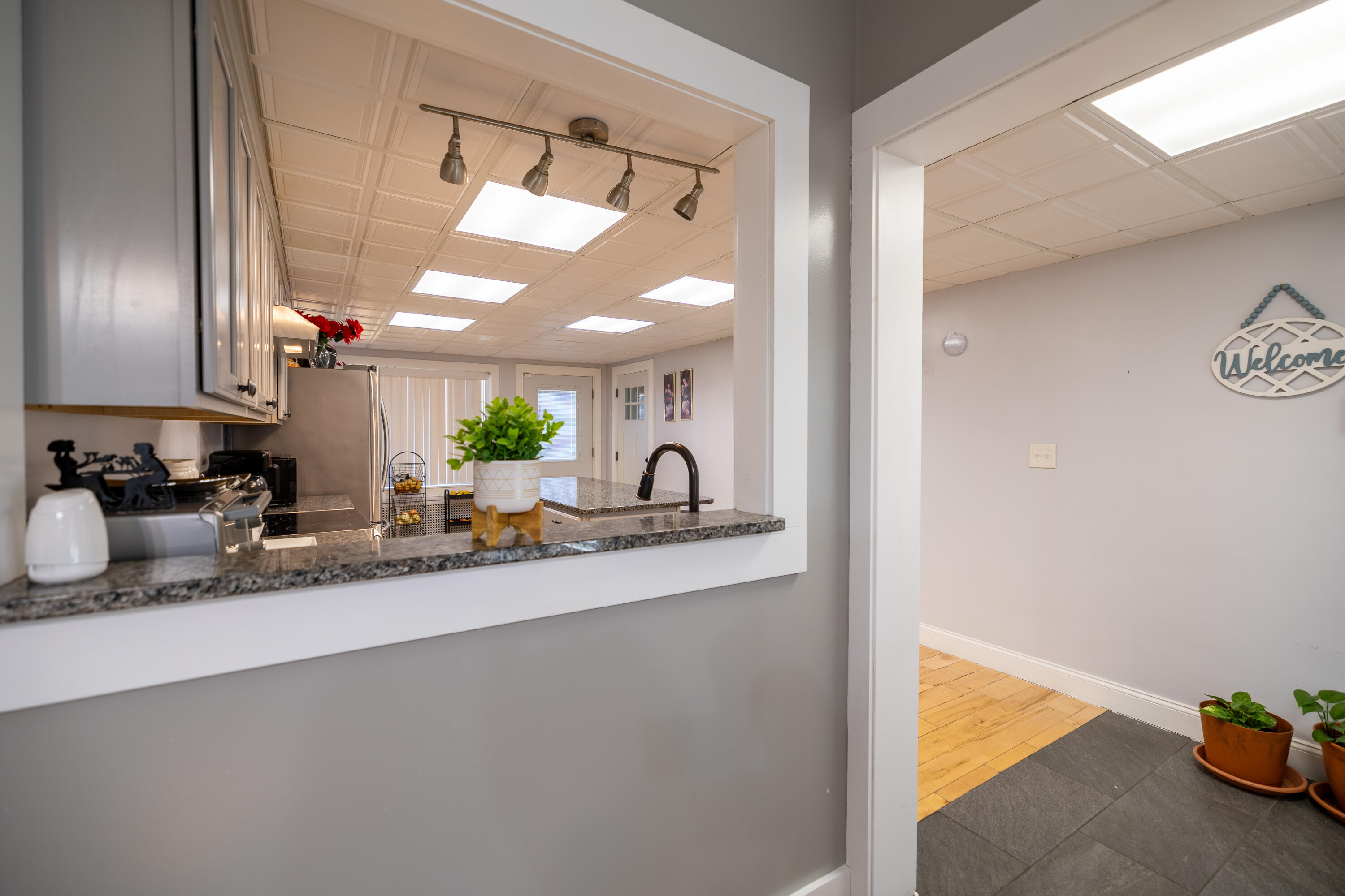 Lewiston, Maine 04240, United States, 4 Bedrooms Bedrooms, ,2 BathroomsBathrooms,Residential,Active,35655