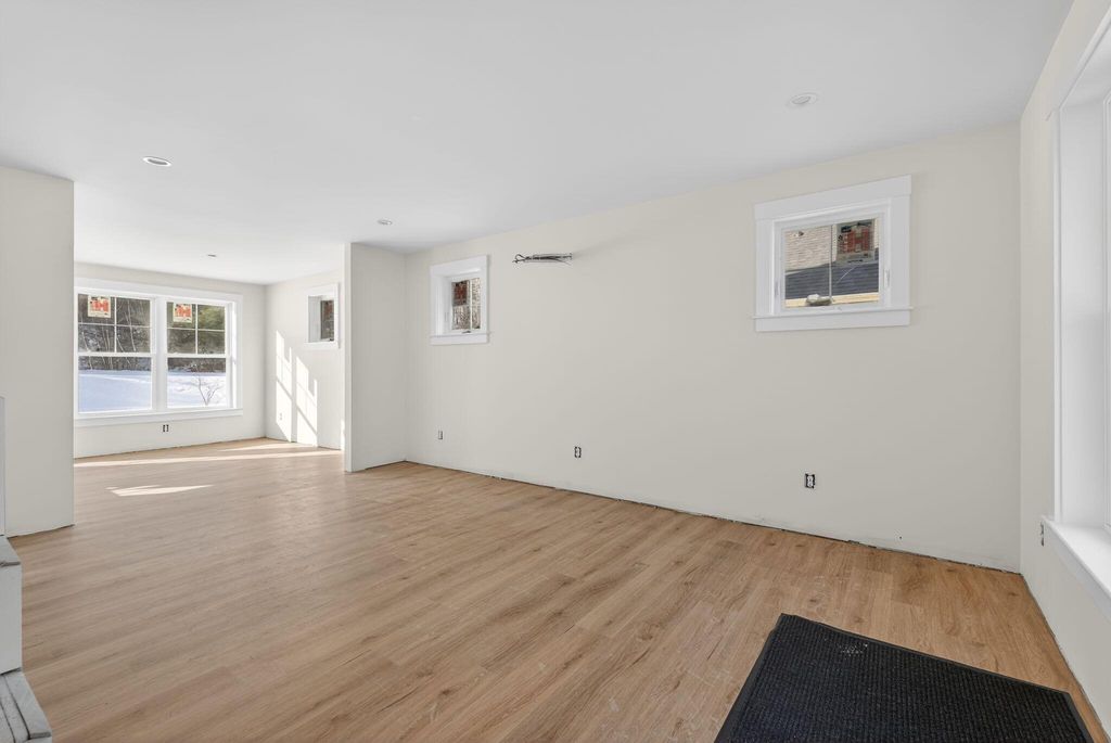 Photo of 21 Feldspar Lane #11, Cumberland, ME 04021 (MLS # 1650645)