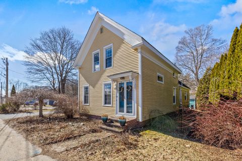 Photo of 13 Dunstan Landing Road, Scarborough, ME 04074 (MLS # 1654588)