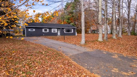 Photo of 11 Beech Ridge Road, Berwick, ME 03901 (MLS # 1654420)