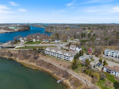 Photo of 19 Bridge Street #3, Kittery, ME 03904 (MLS # 1659708)
