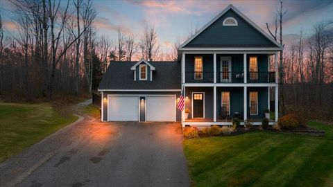 Photo of 22 Woodside Drive, Sabattus, ME 04280 (MLS # 1643696)