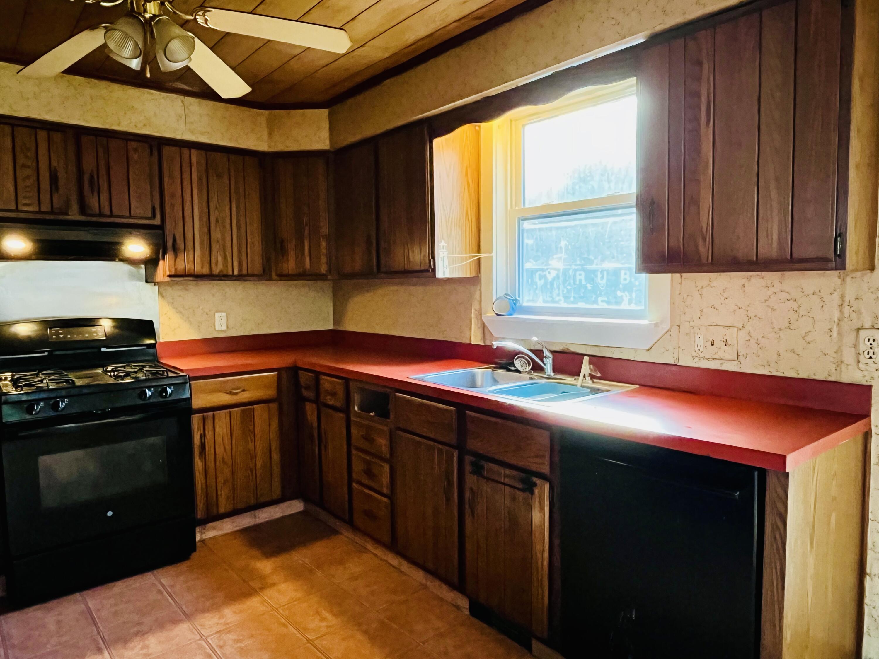 516 Greenwood Road